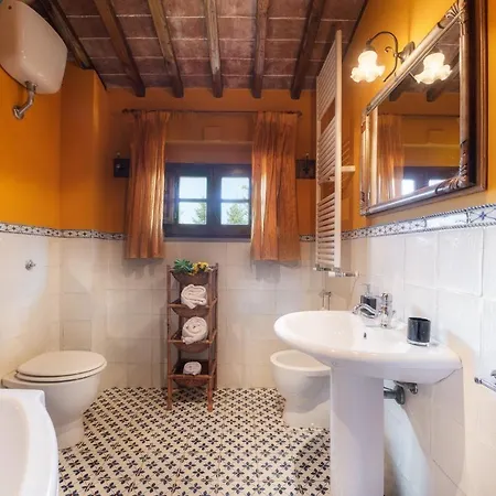 Casale Dei Girasoli 14, Emma Villa *