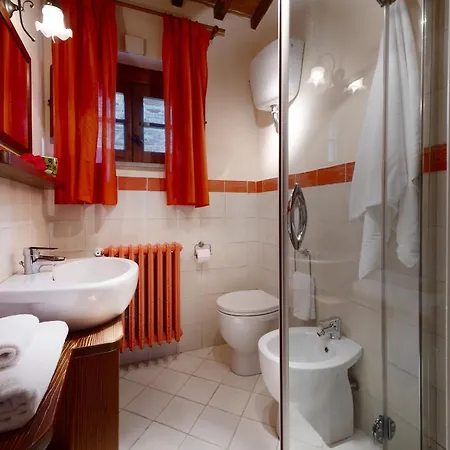 Villa Casale Dei Girasoli 14, Emma