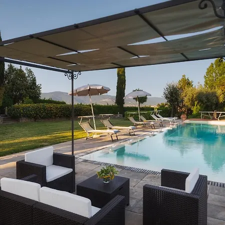 Casale Dei Girasoli 14, Emma *