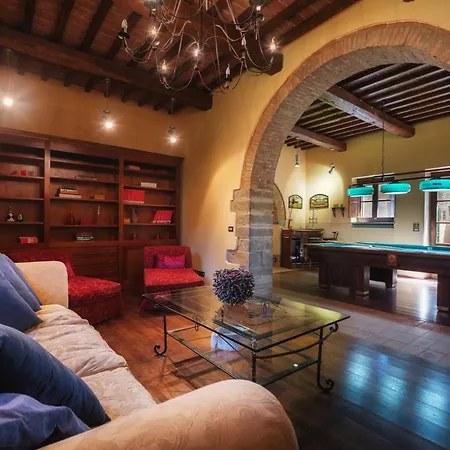 Casale Dei Girasoli 14, Emma * קורטונה