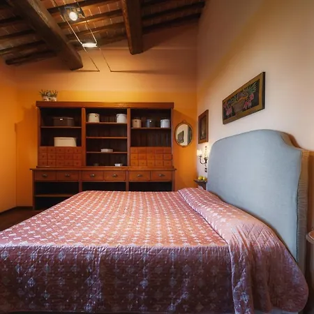 Casale Dei Girasoli 14, Emma * קורטונה