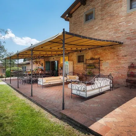 Casale Dei Girasoli 14, Emma Cortona