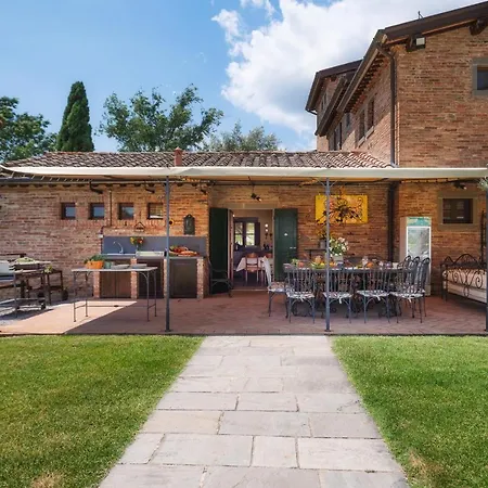 Casale Dei Girasoli 14, Emma Villa