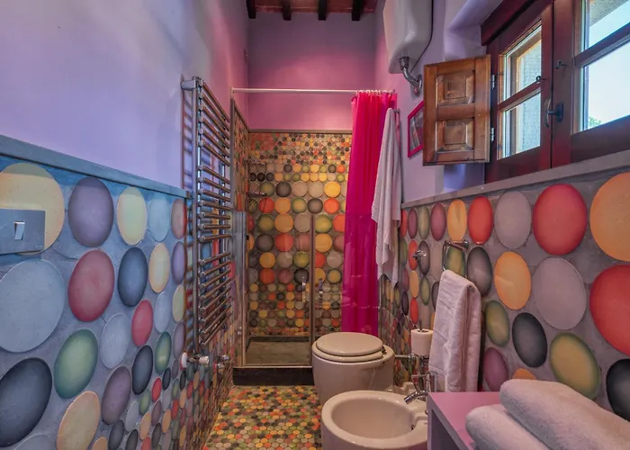 Villa Casale Dei Girasoli 14, Emma *