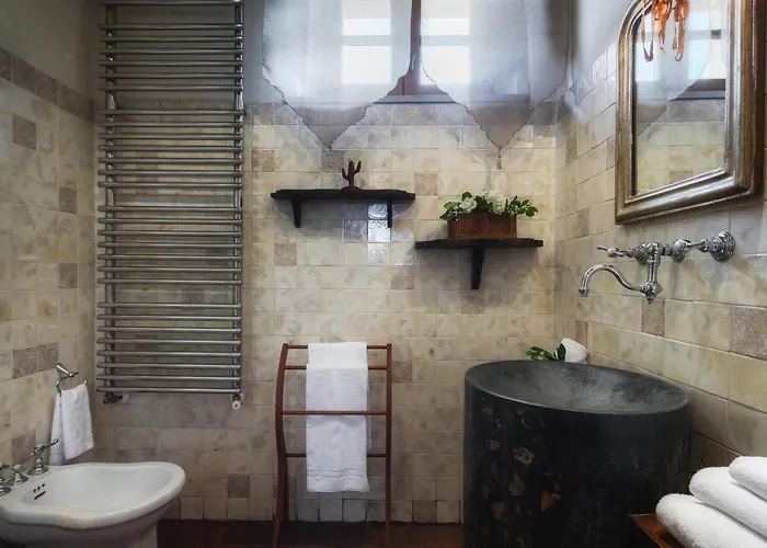 Casale Dei Girasoli 14, Emma