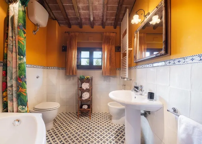 Casale Dei Girasoli 14, Emma Villa *