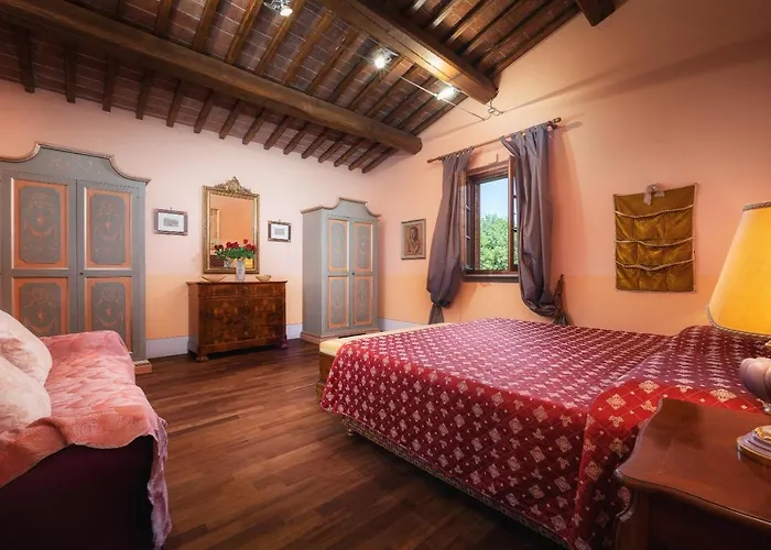 Casale Dei Girasoli 14, Emma Cortona