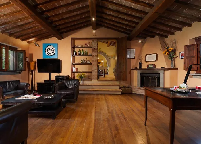 Casale Dei Girasoli 14, Emma