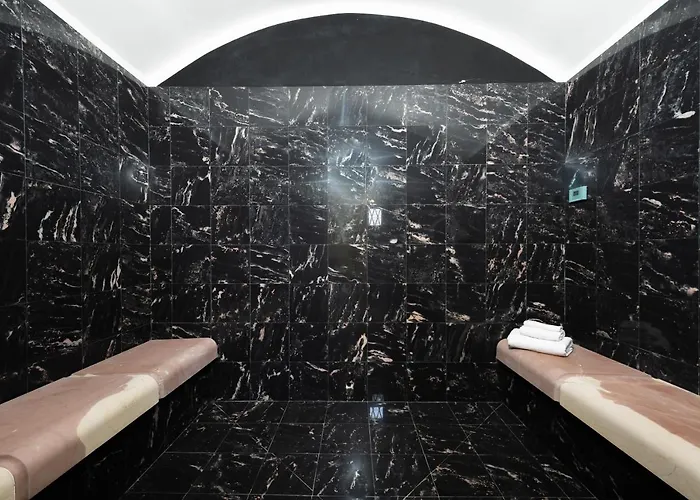 Casale Dei Girasoli 14, Emma Cortona