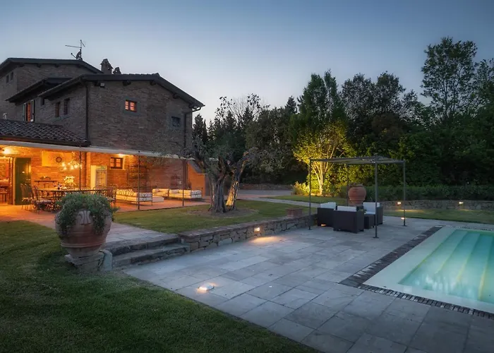 Casale Dei Girasoli 14, Emma Villa