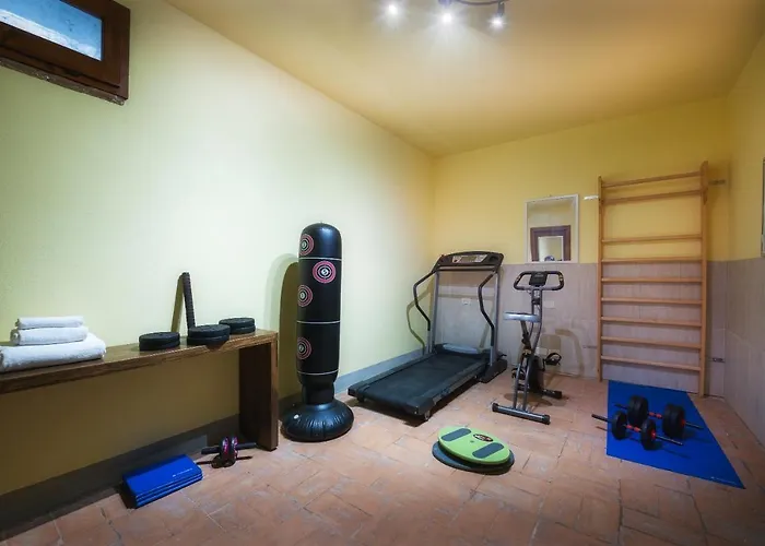 Villa Casale Dei Girasoli 14, Emma Cortona