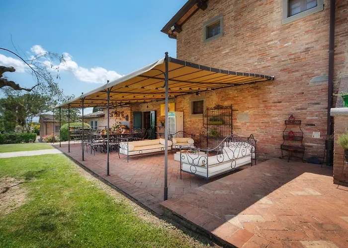 Casale Dei Girasoli 14, Emma Cortona