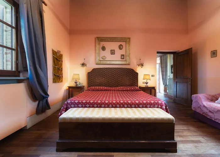 Casale Dei Girasoli 14, Emma Villa