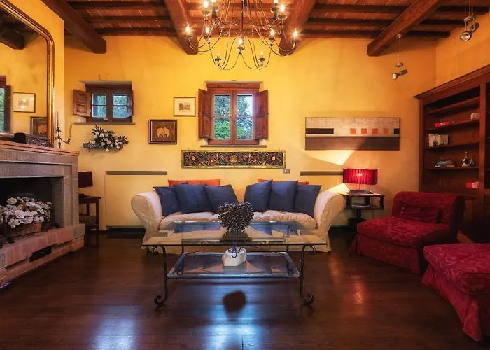 Casale Dei Girasoli 14, Emma