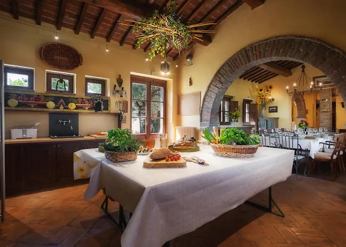 Casale Dei Girasoli 14, Emma Cortona