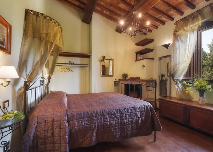 Casale Dei Girasoli 14, Emma Cortona